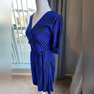 Blue/black print faux-wrap dress